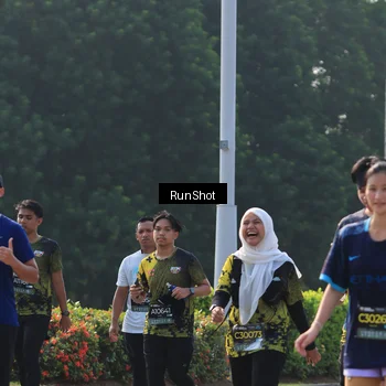 Runner Photo 7003049