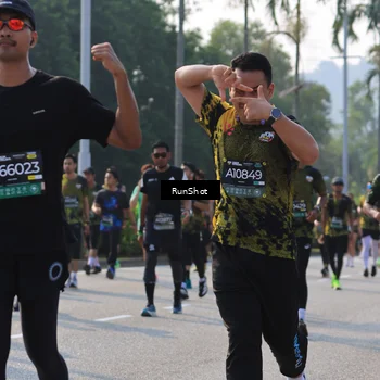 Runner Photo 7003549