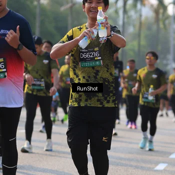 Runner Photo 7003559