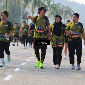 Runner Photo 7003573