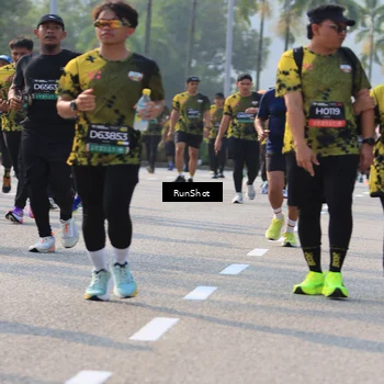 Runner Photo 7003575