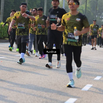 Runner Photo 7003578