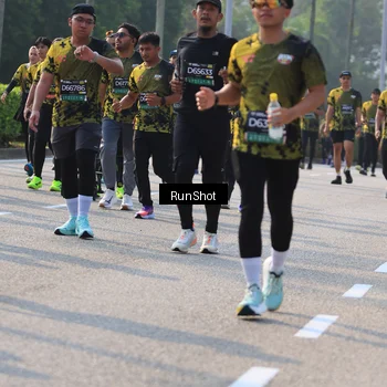 Runner Photo 7003585