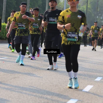 Runner Photo 7003593