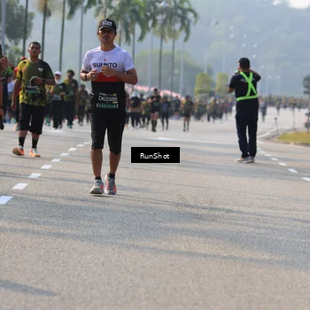 Runner Photo 7003599