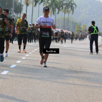 Runner Photo 7003604