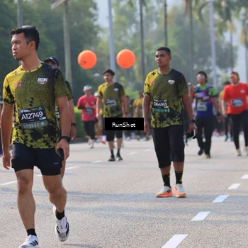 Runner Photo 7003618