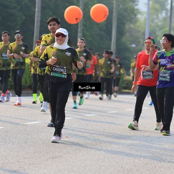 Runner Photo 7003637