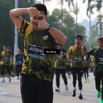 Runner Photo 7003638
