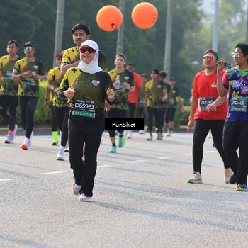 Runner Photo 7003640