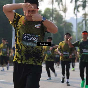 Runner Photo 7003643