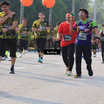 Runner Photo 7003644