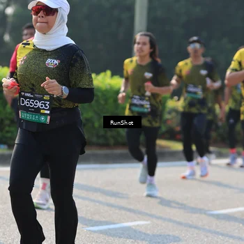 Runner Photo 7003657