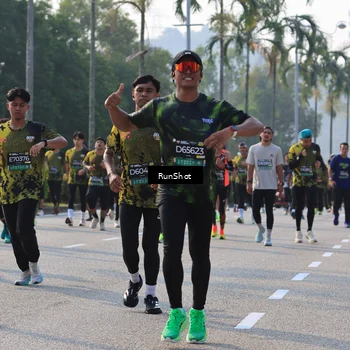 Runner Photo 7003673