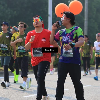Runner Photo 7003676