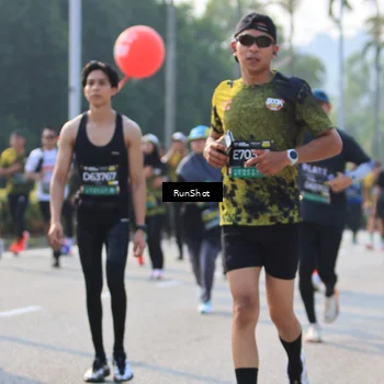 Runner Photo 7003718