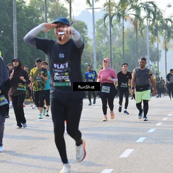 Runner Photo 7003803