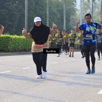 Runner Photo 7003810