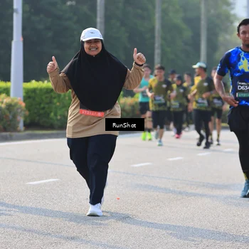 Runner Photo 7003814