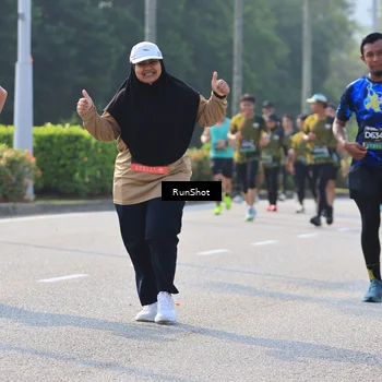 Runner Photo 7003818
