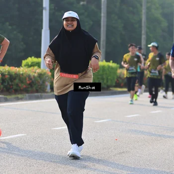 Runner Photo 7003823