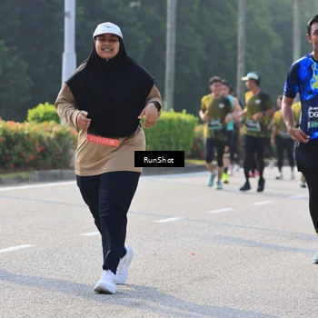Runner Photo 7003824