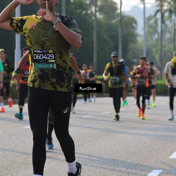 Runner Photo 7003859