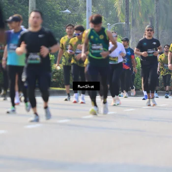 Runner Photo 7003881