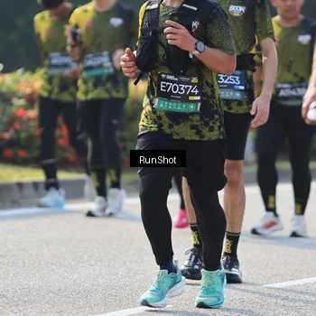 Runner Photo 7003891