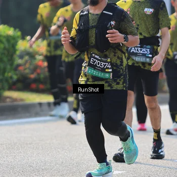 Runner Photo 7003892
