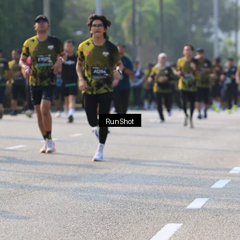 Runner Photo 7003906