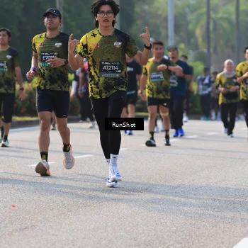 Runner Photo 7003918
