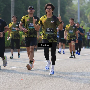 Runner Photo 7003919
