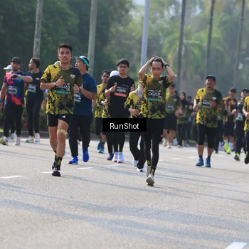 Runner Photo 7003949