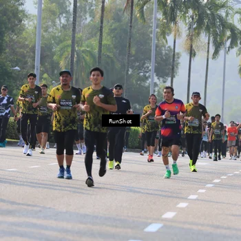 Runner Photo 7003964