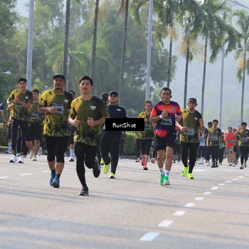 Runner Photo 7003966