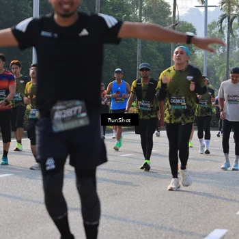 Runner Photo 7003971