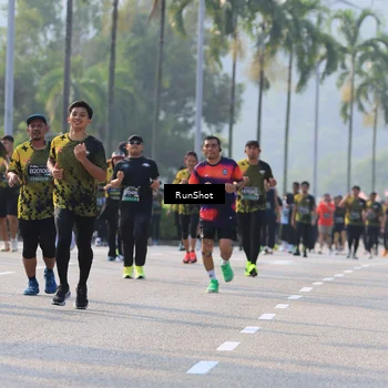 Runner Photo 7003973