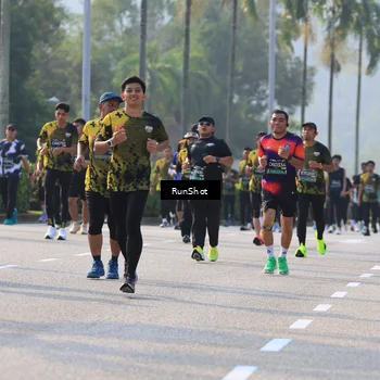 Runner Photo 7003974