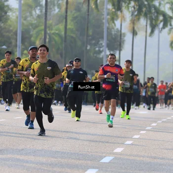 Runner Photo 7003978