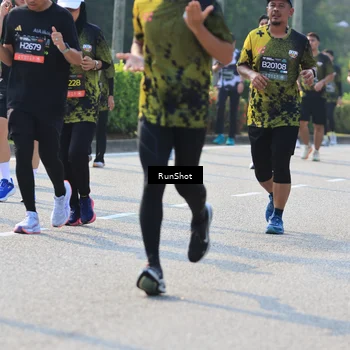 Runner Photo 7003992