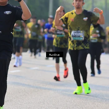Runner Photo 7004044