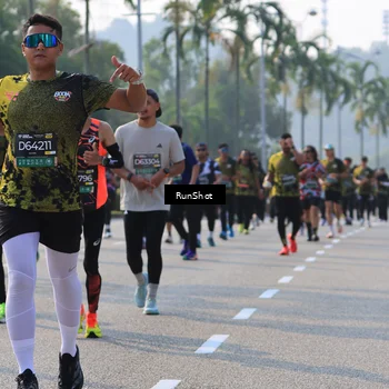 Runner Photo 7004067