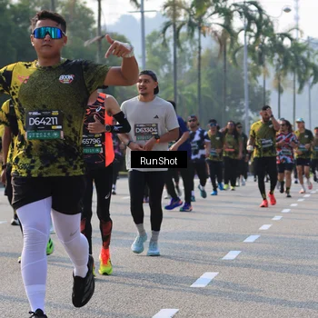 Runner Photo 7004075