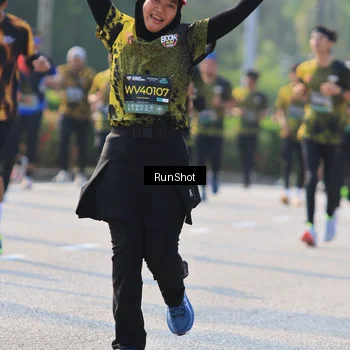 Runner Photo 7004076