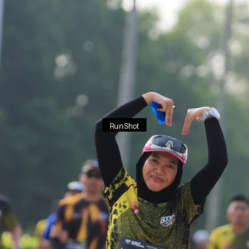 Runner Photo 7004087