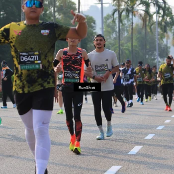 Runner Photo 7004112