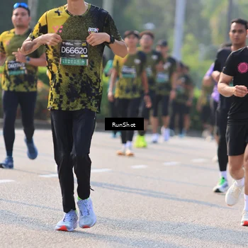 Runner Photo 7004115