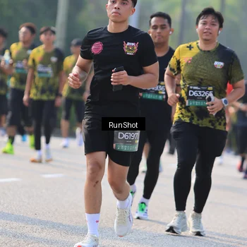 Runner Photo 7004124