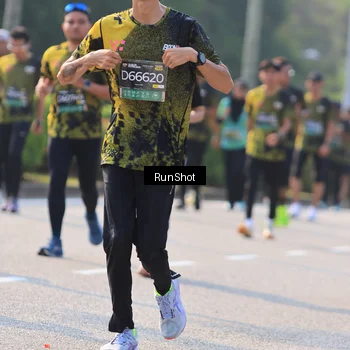 Runner Photo 7004125